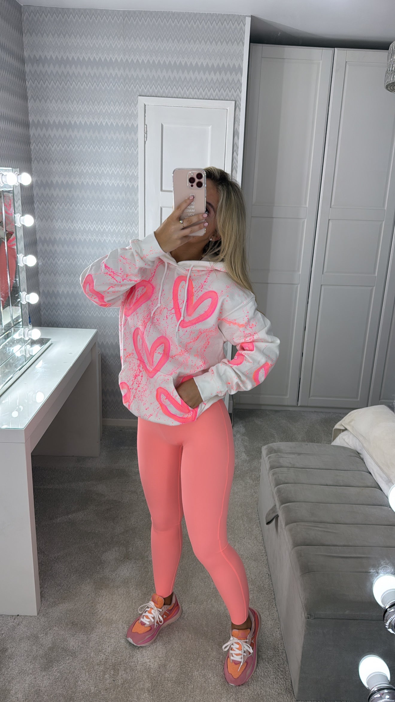 Neon heart legging set🌟