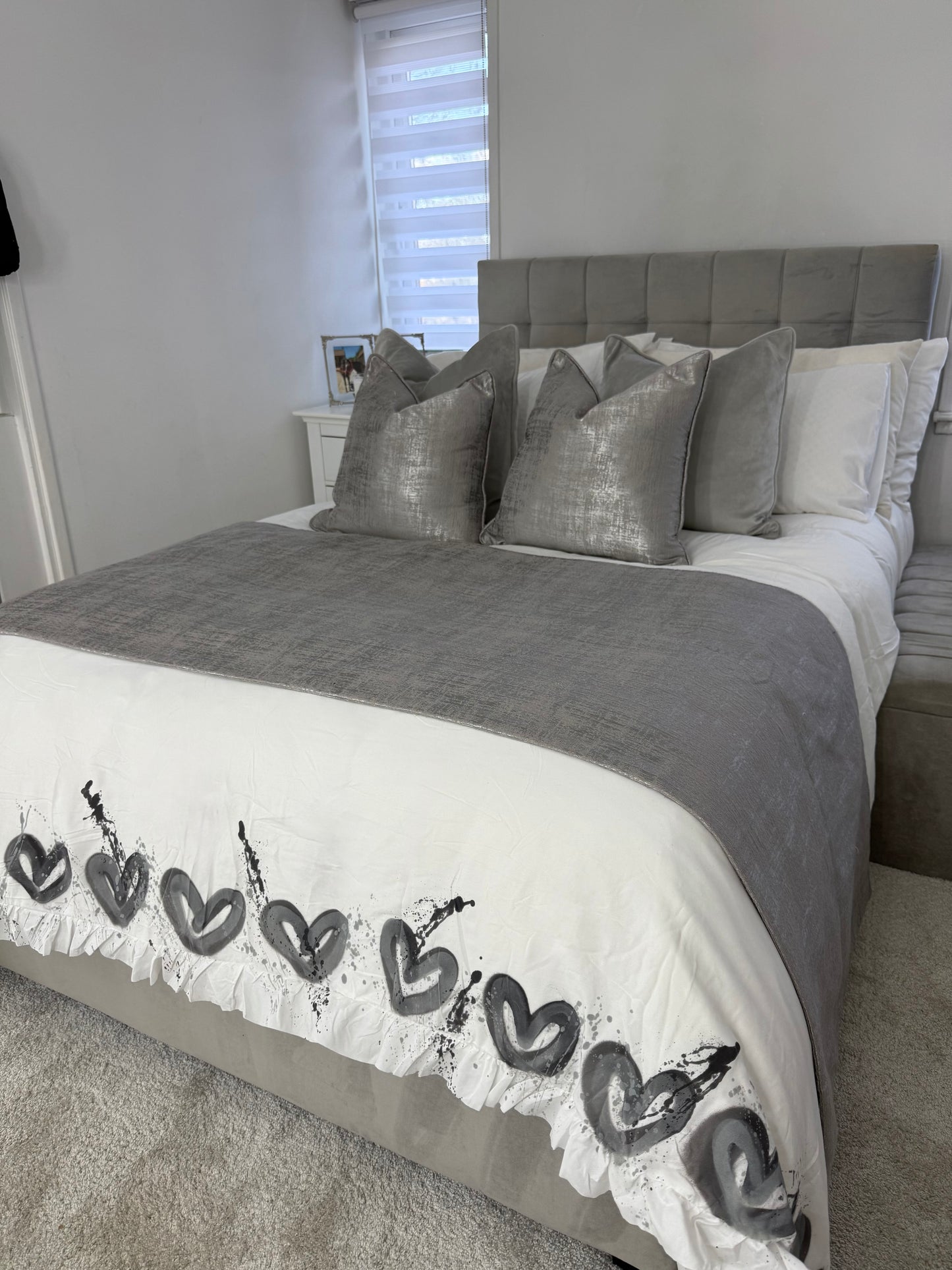Grey heart bedding set 🪩