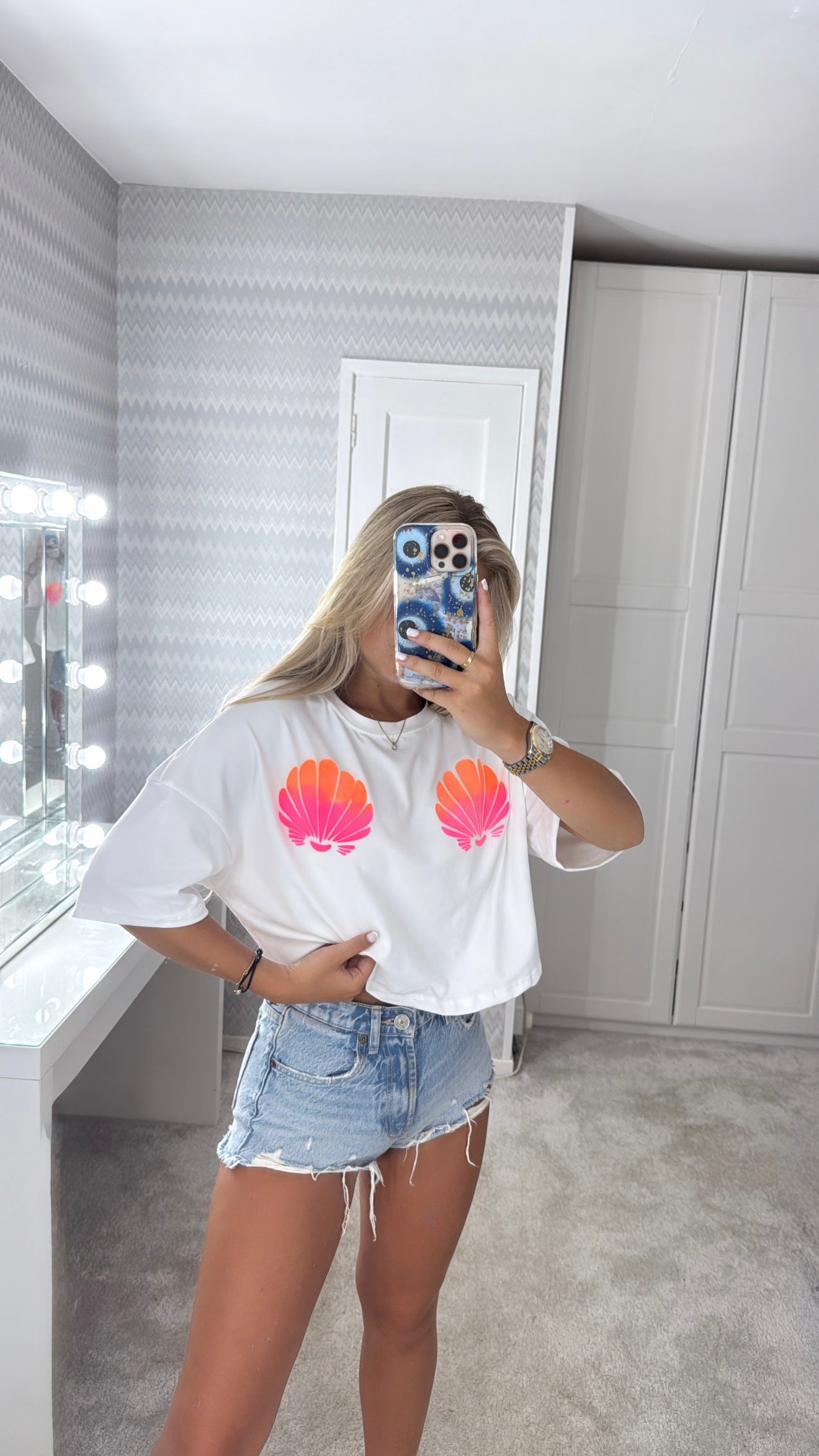 Neon shell heart T-shirt🩷🐚