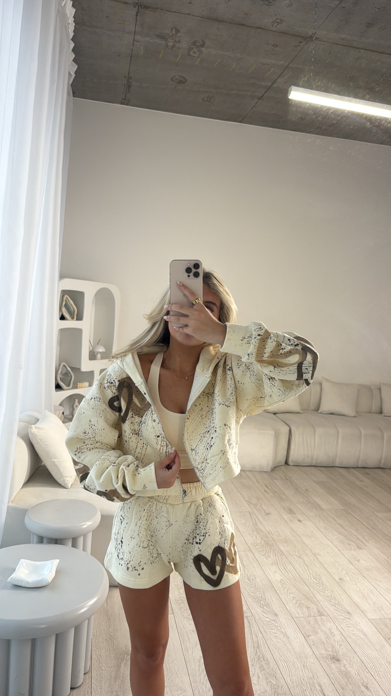 Beige short set π«Άπ½πͺ
