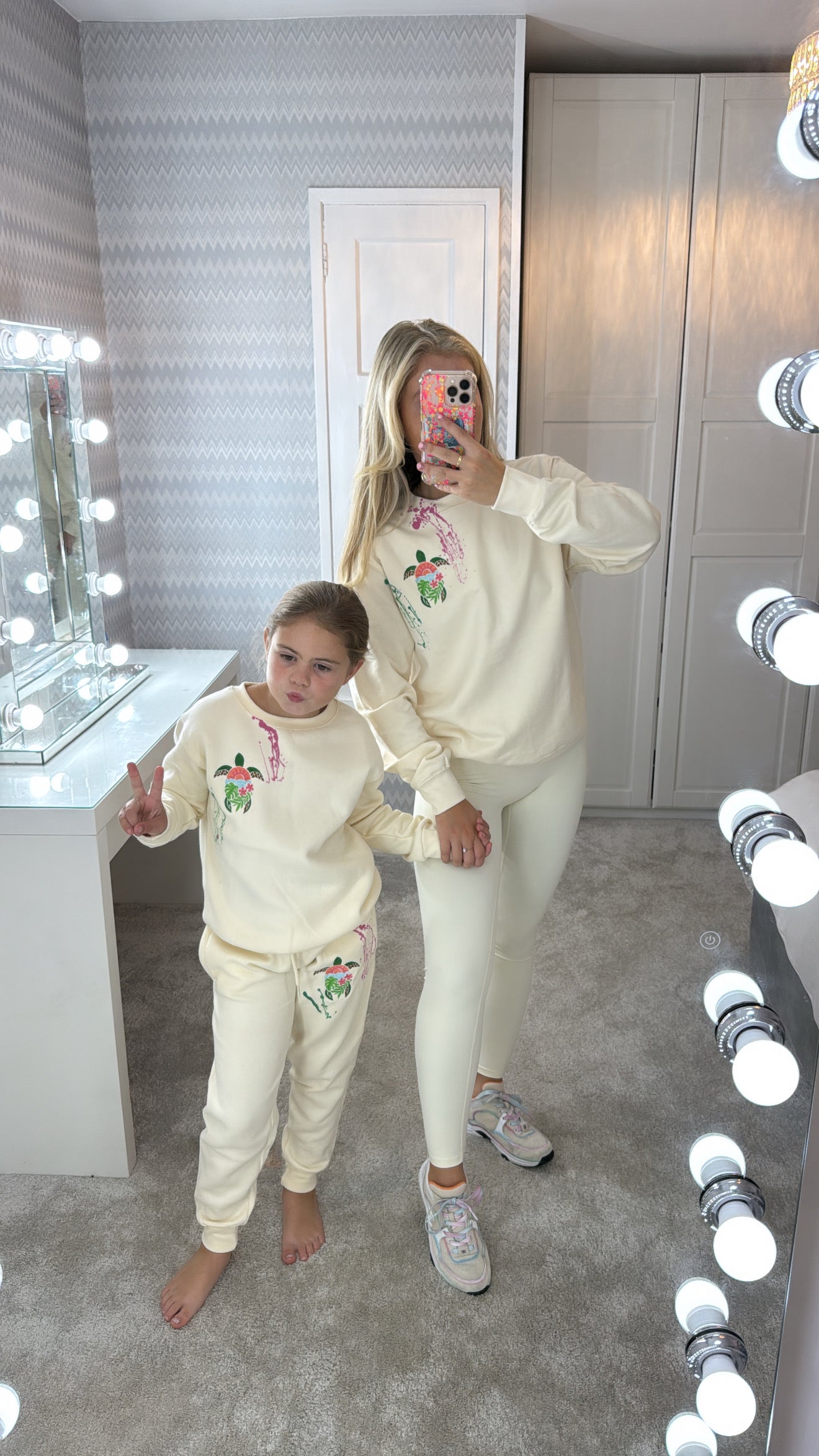 Kids embroidered turtle tracksuit🐢💕✨