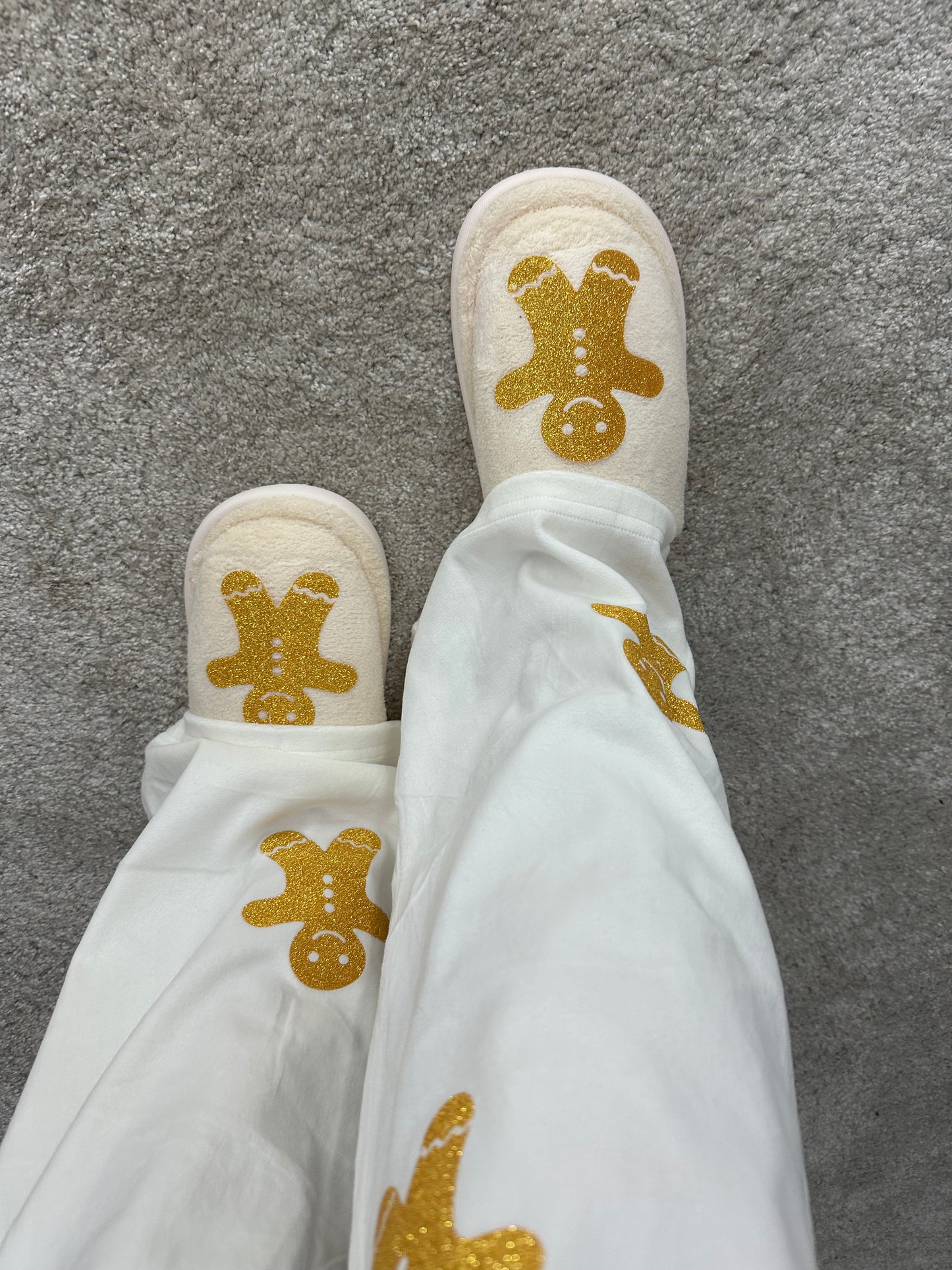 Gingerbread slippers🤎