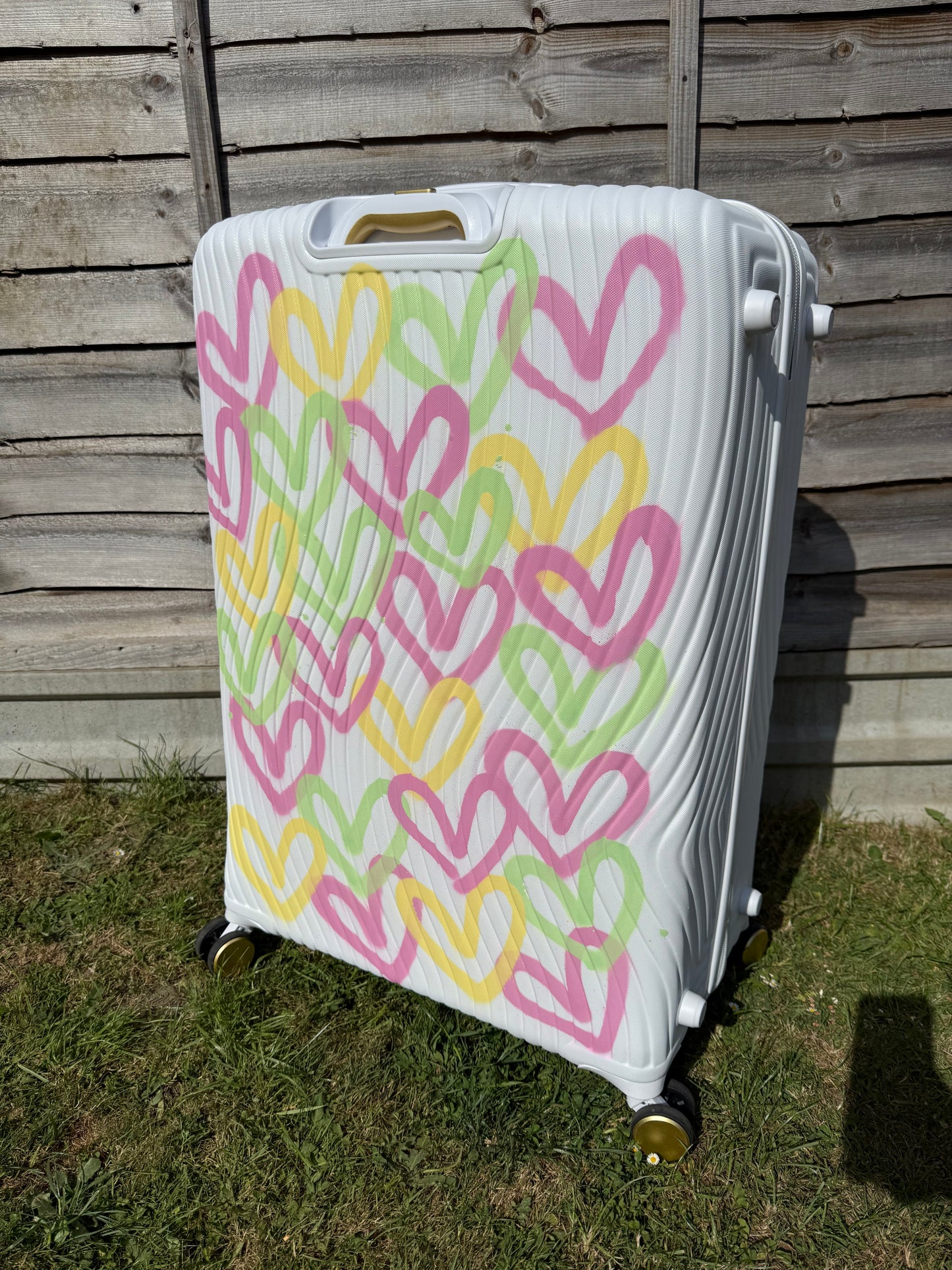 Pastel heart suitcaseđź’•