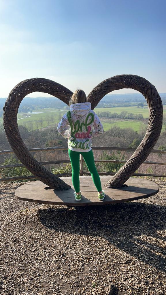 Love&peace hoodie๐โ๐ผ๐