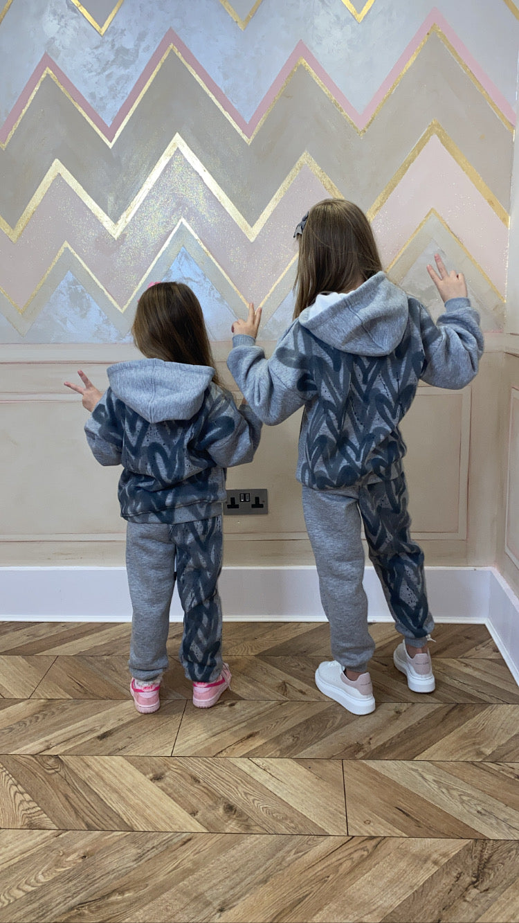 Grey heart tracksuit🤍🙌🏼