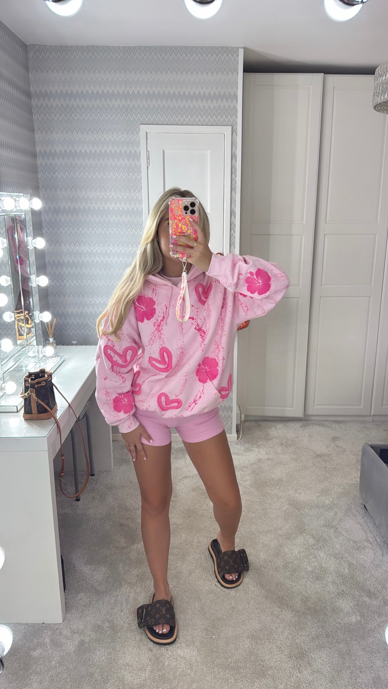 Pink flower hoodie🌸