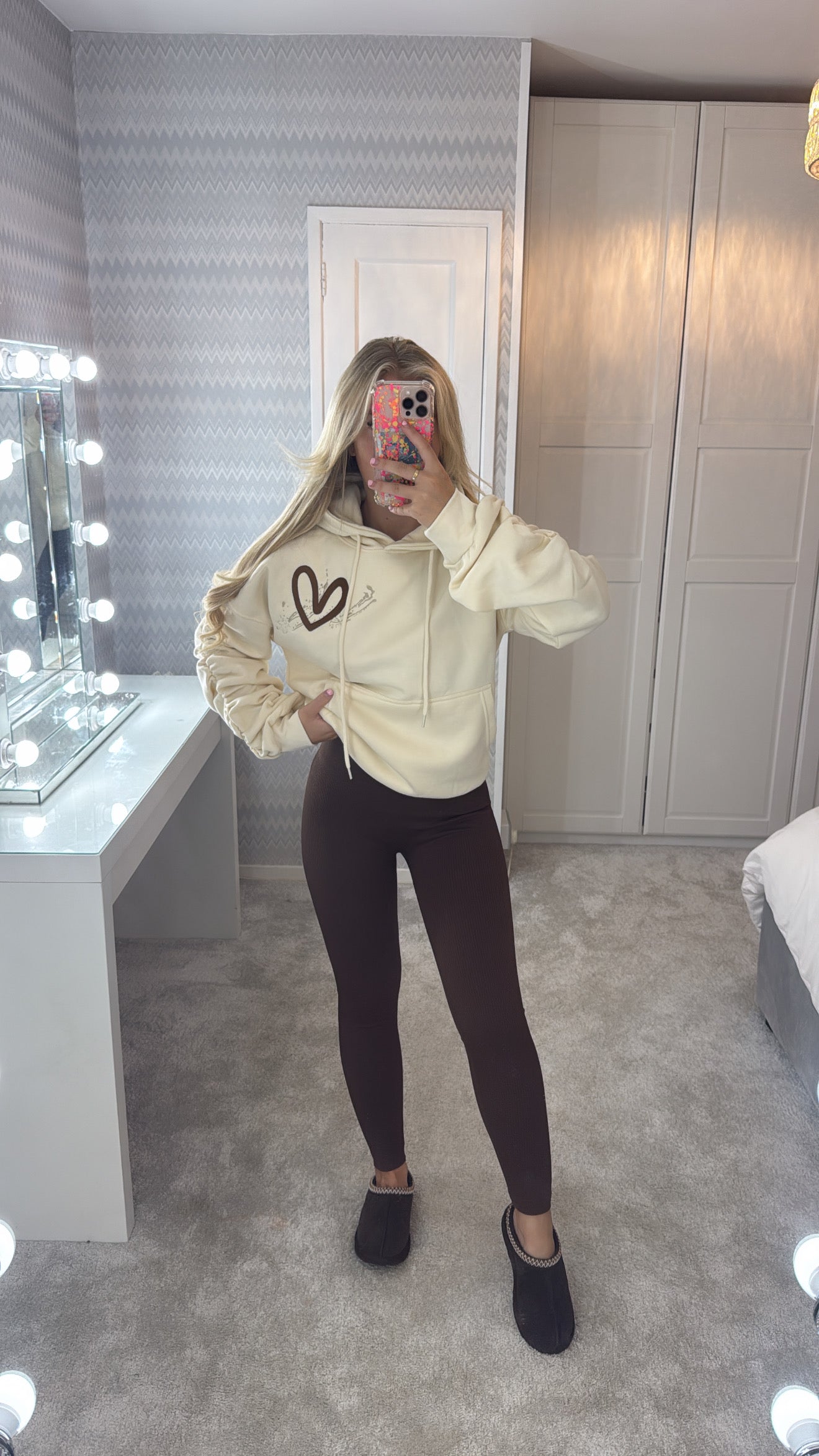 Embroidered ruffle hoodie 🫶🏽💫