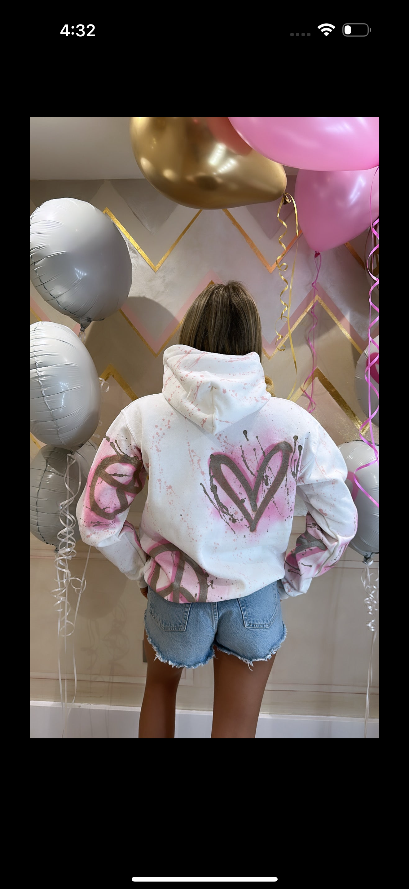 Kids pink peace hoodie🫶🏽🩷