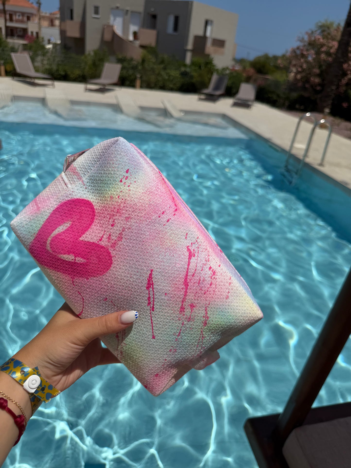 Rainbow pouch ✨🍸