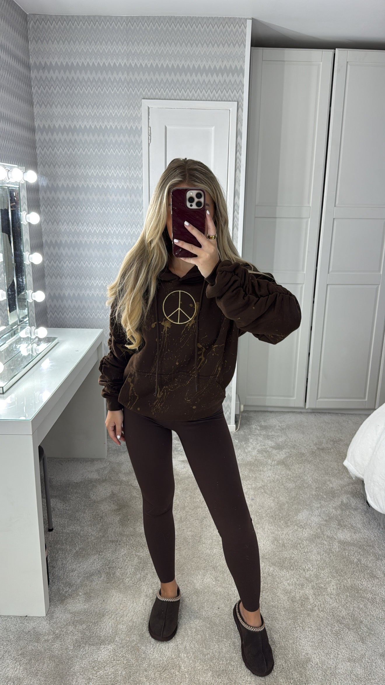 Brown ruffle hoodie🌟