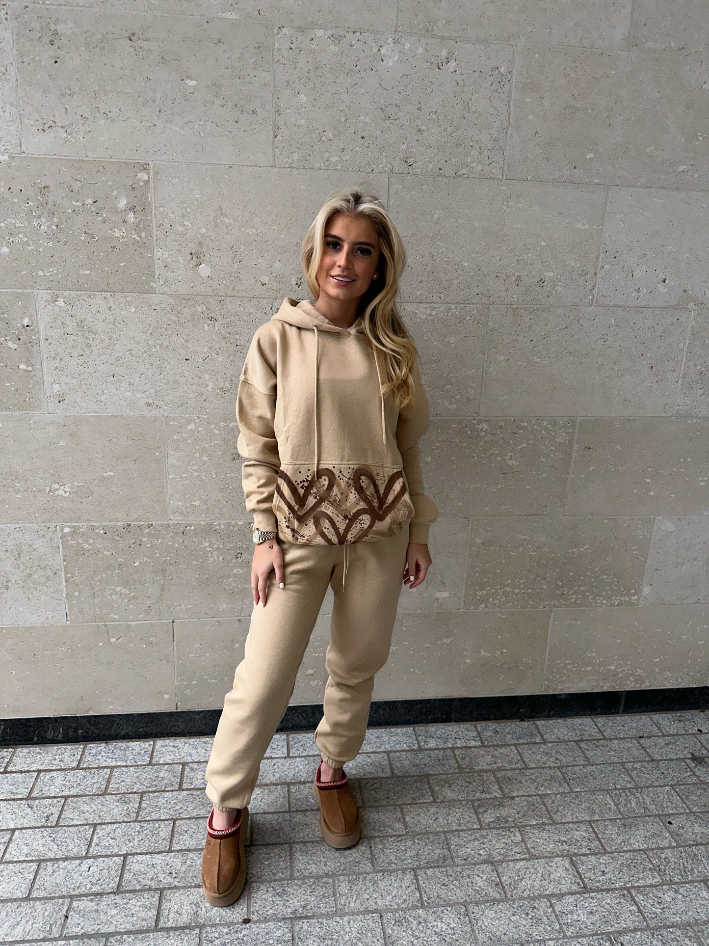 Dark beige heart tracksuit🤎🫶🏼