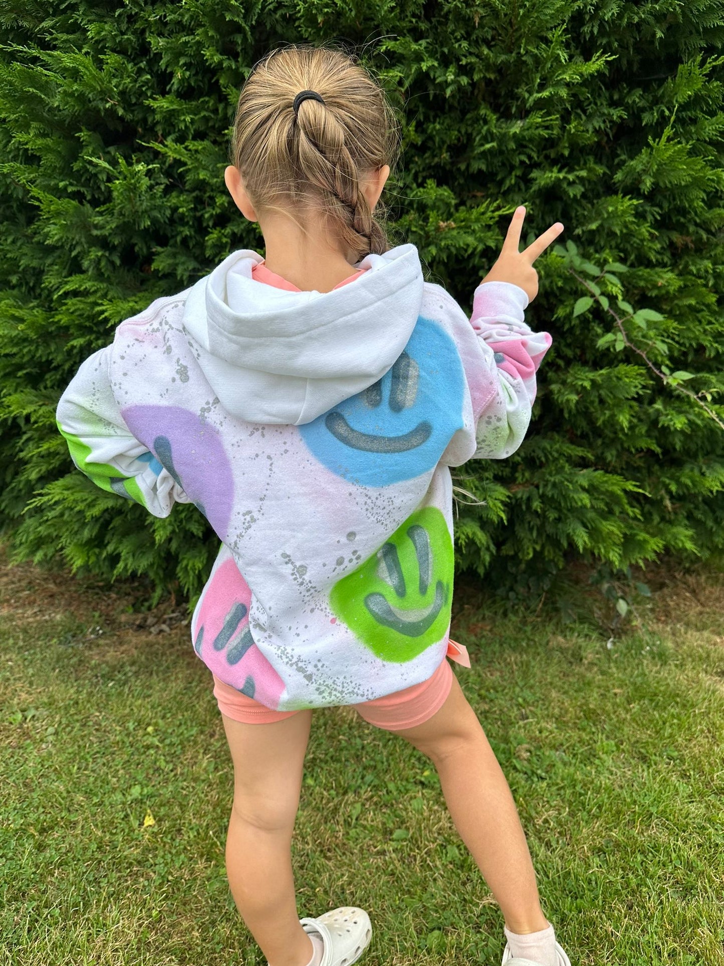 Kids smile face hoodie✌🏼💚🩵💜💛🧡🩷