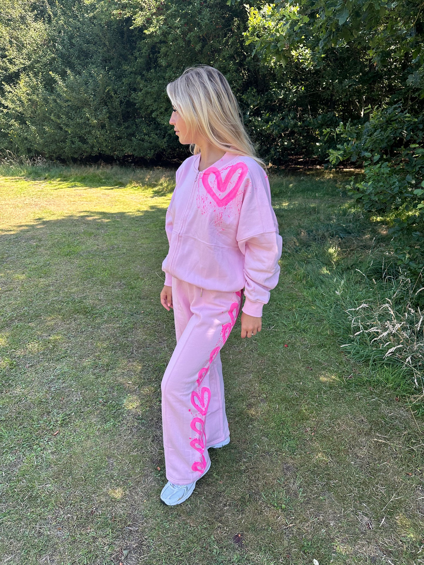 Hot pink tracksuit🩷