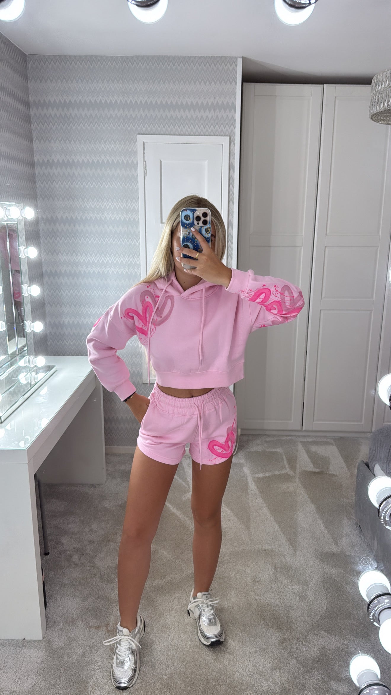 Neon pink short set🫶🏽✨🩷