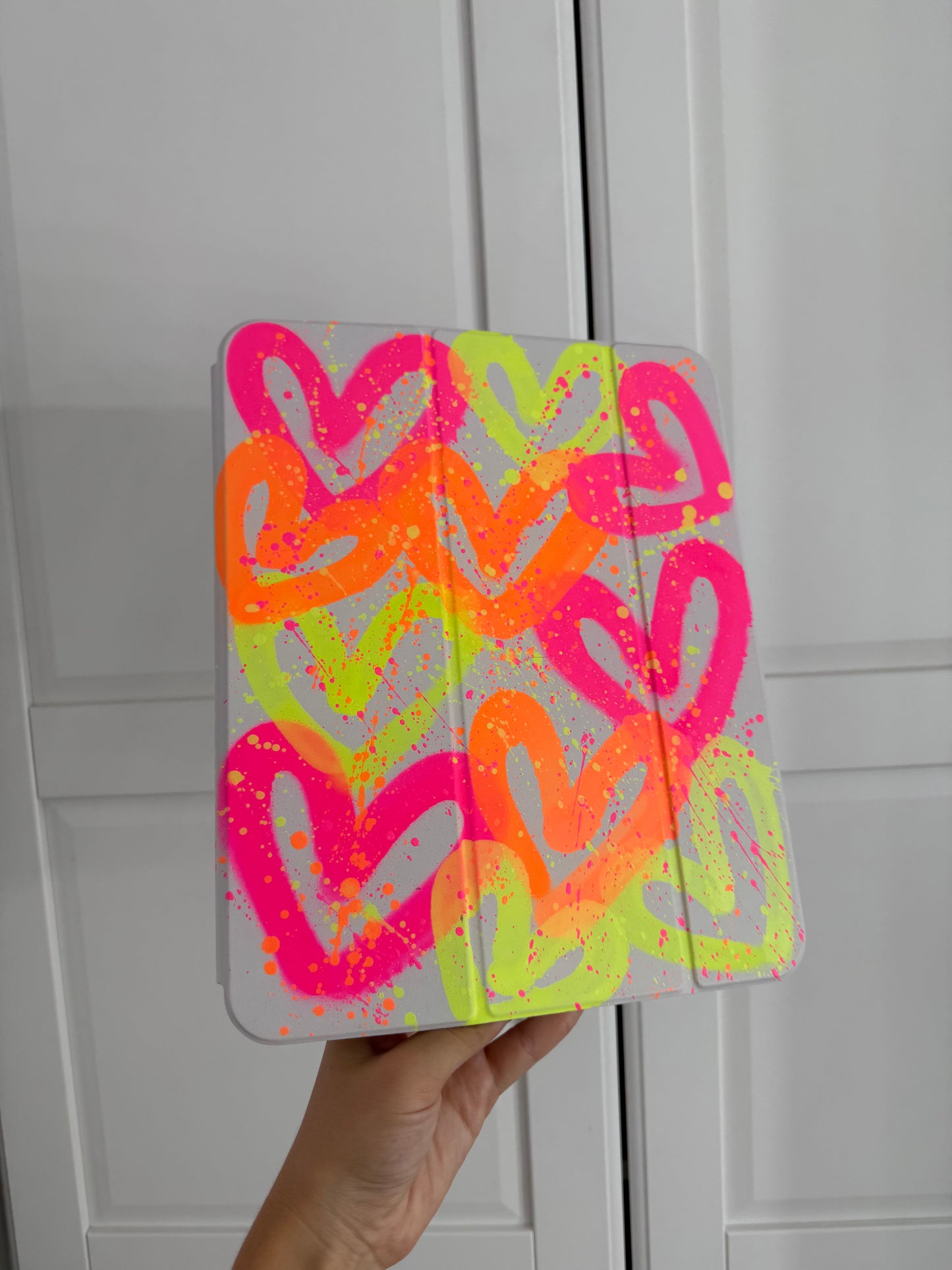 Neon heart iPad case✨