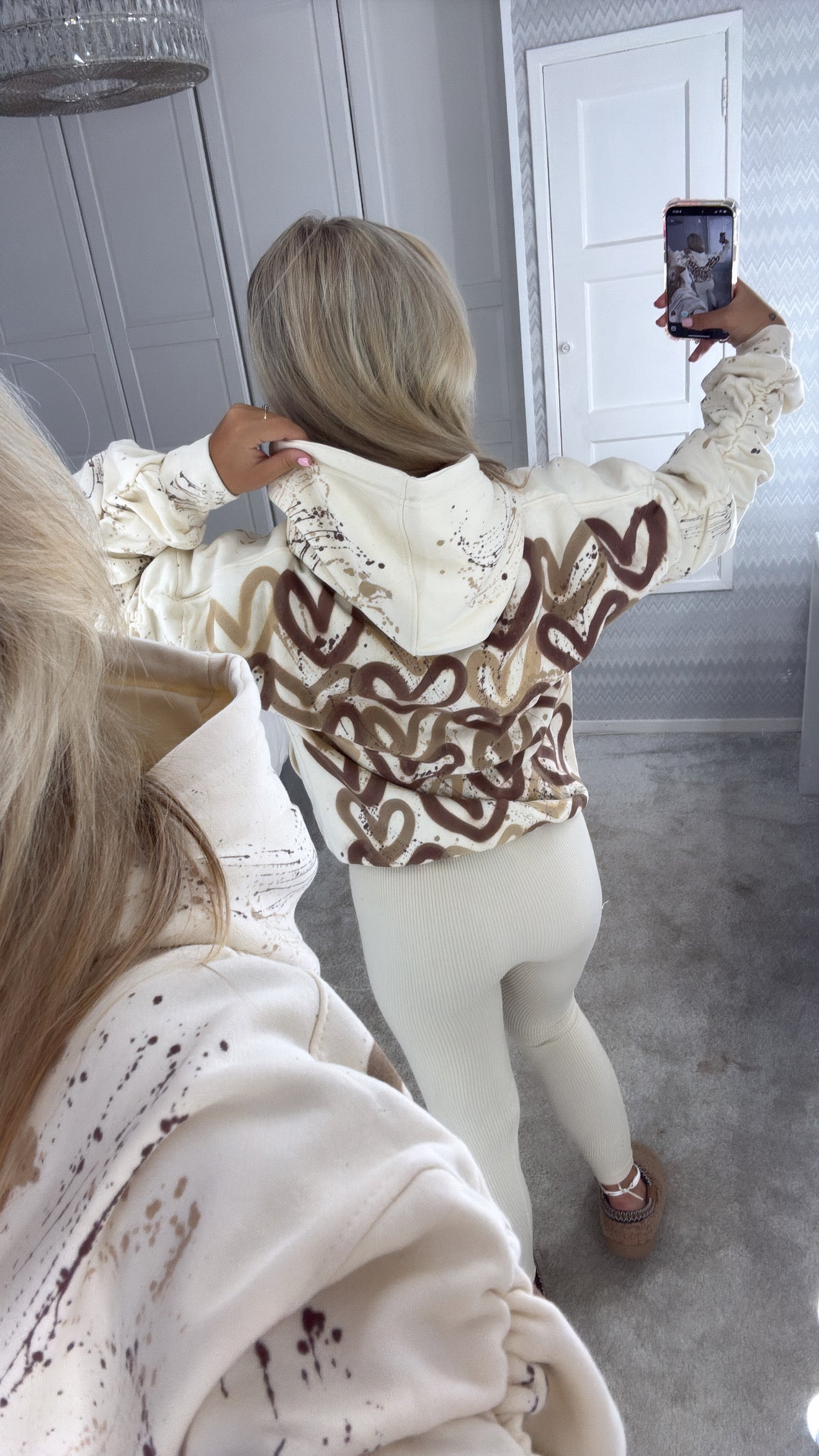 Beige heart ruched arm hoodie🫶🏽