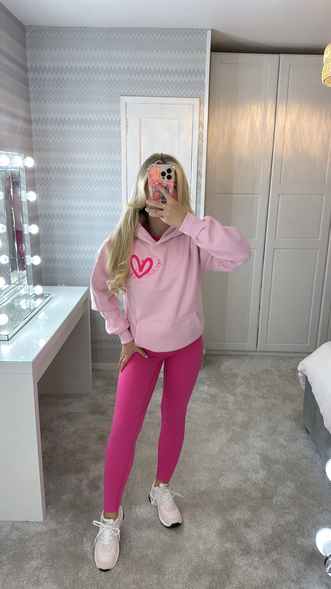 Pink embroidered heart hoodie💕