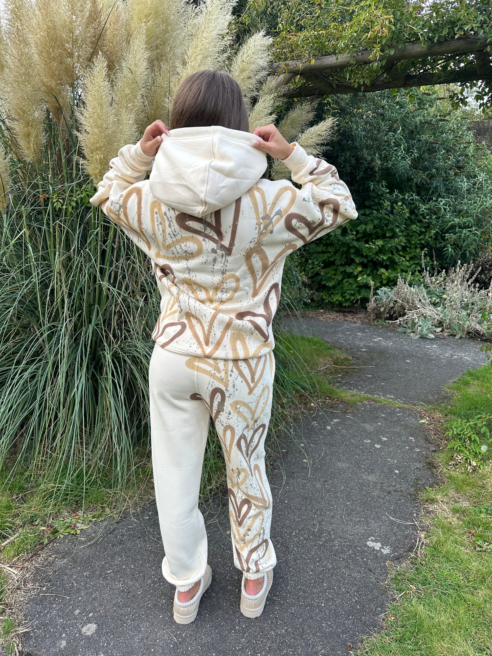 Beige tracksuit 🪐⭐️🫶🏽🤍 – littlefootprintss