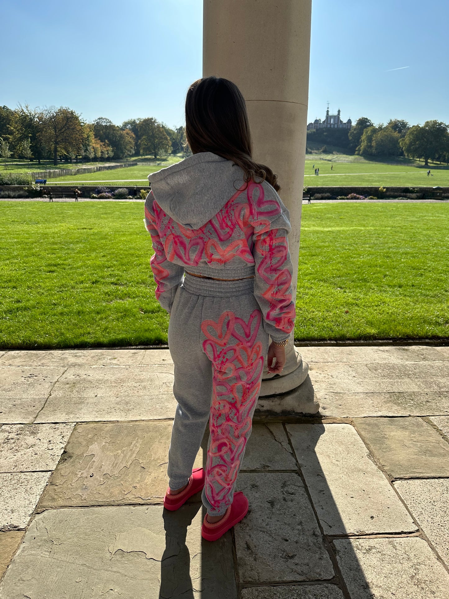 Neon cropped tracksuit🩷❤️