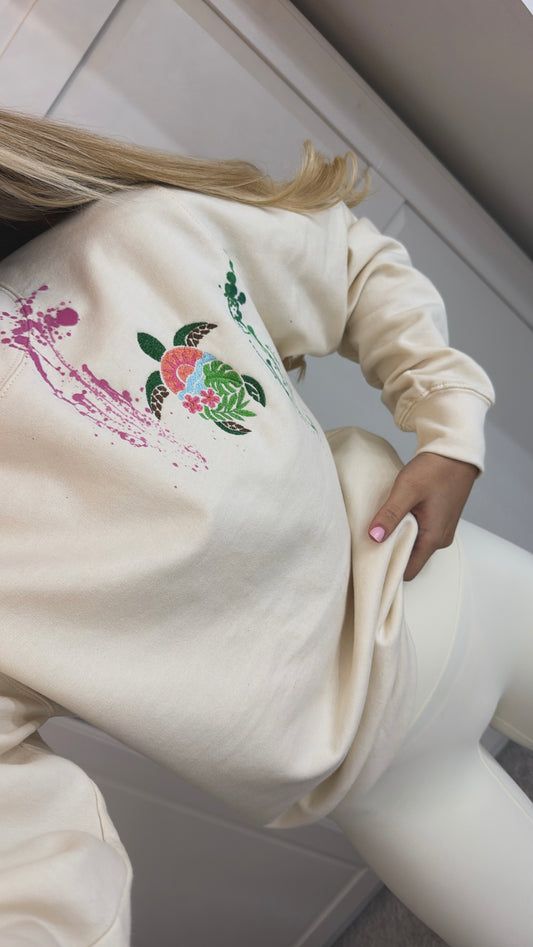 Embroidered turtle jumper🐢💕