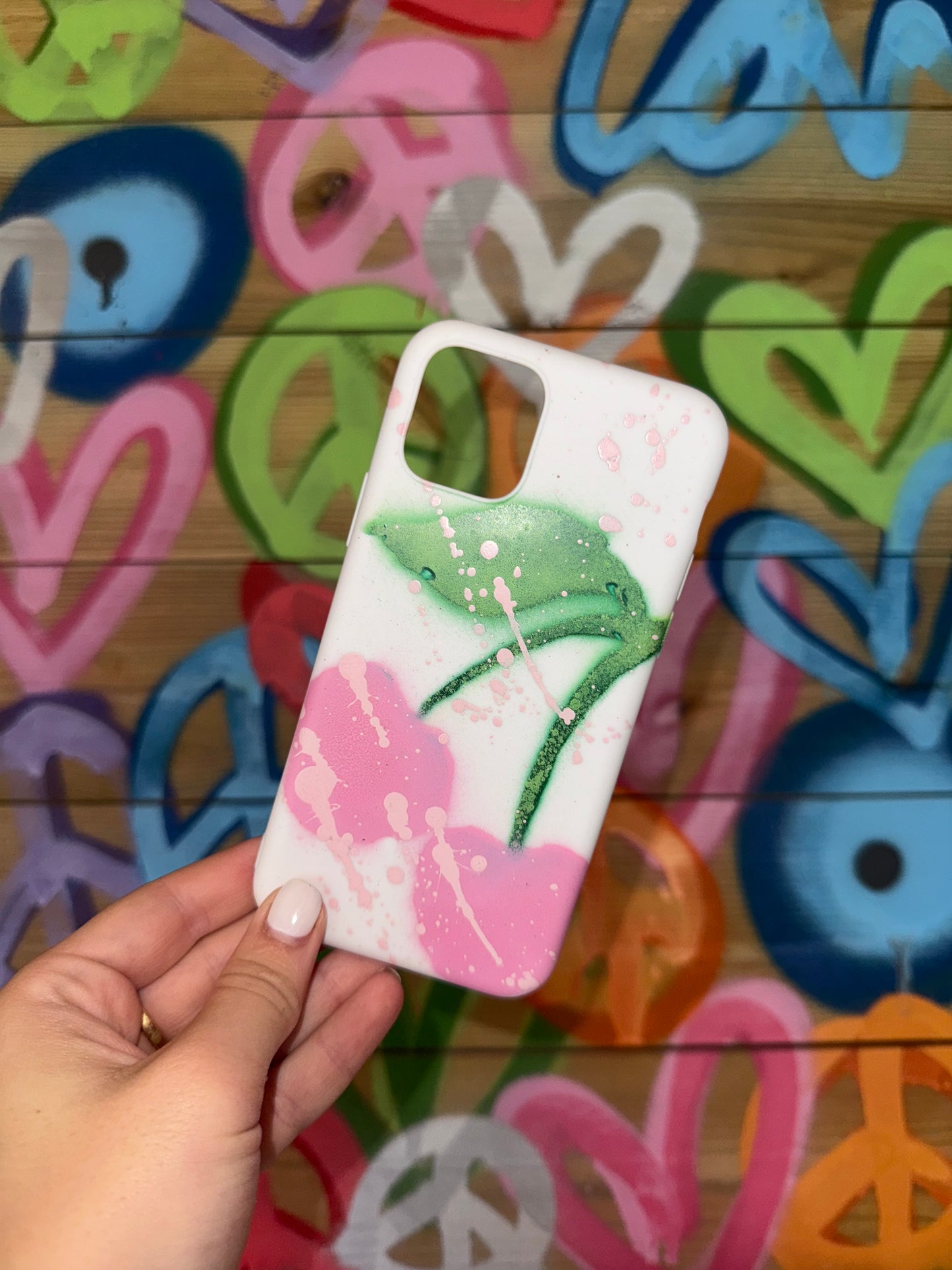 Create your own phone case✨