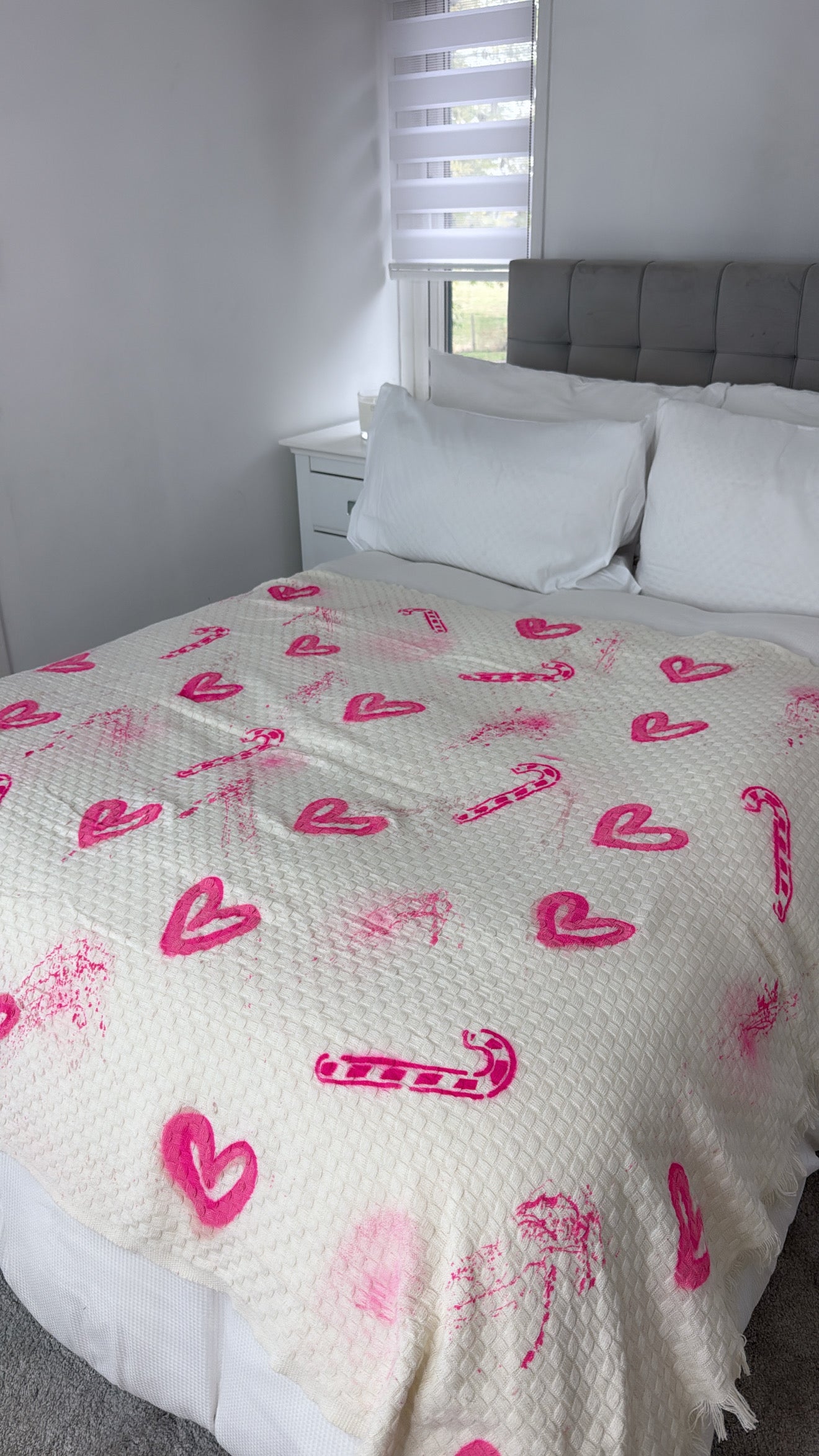 Pink candy cane blanket💘🍭