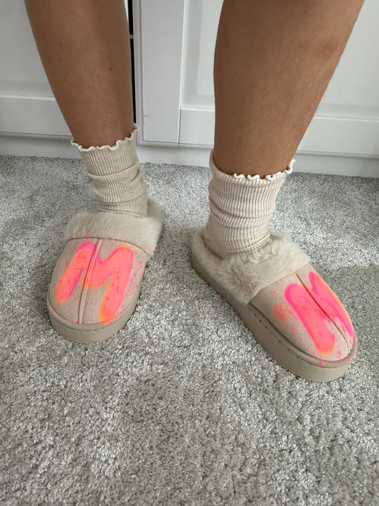 Kids neon initials slippers💫