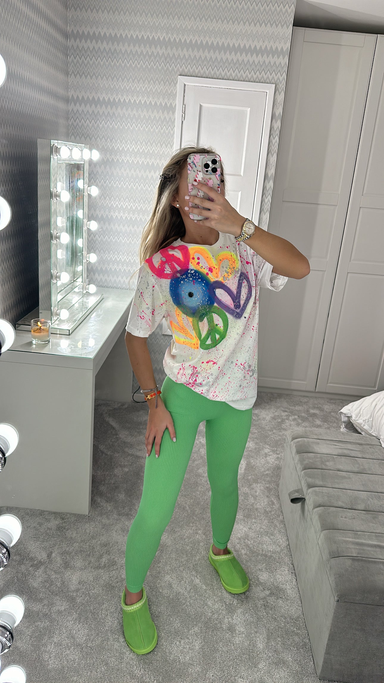 Colourful T-shirt🧿🪩✌🏼💚☮️