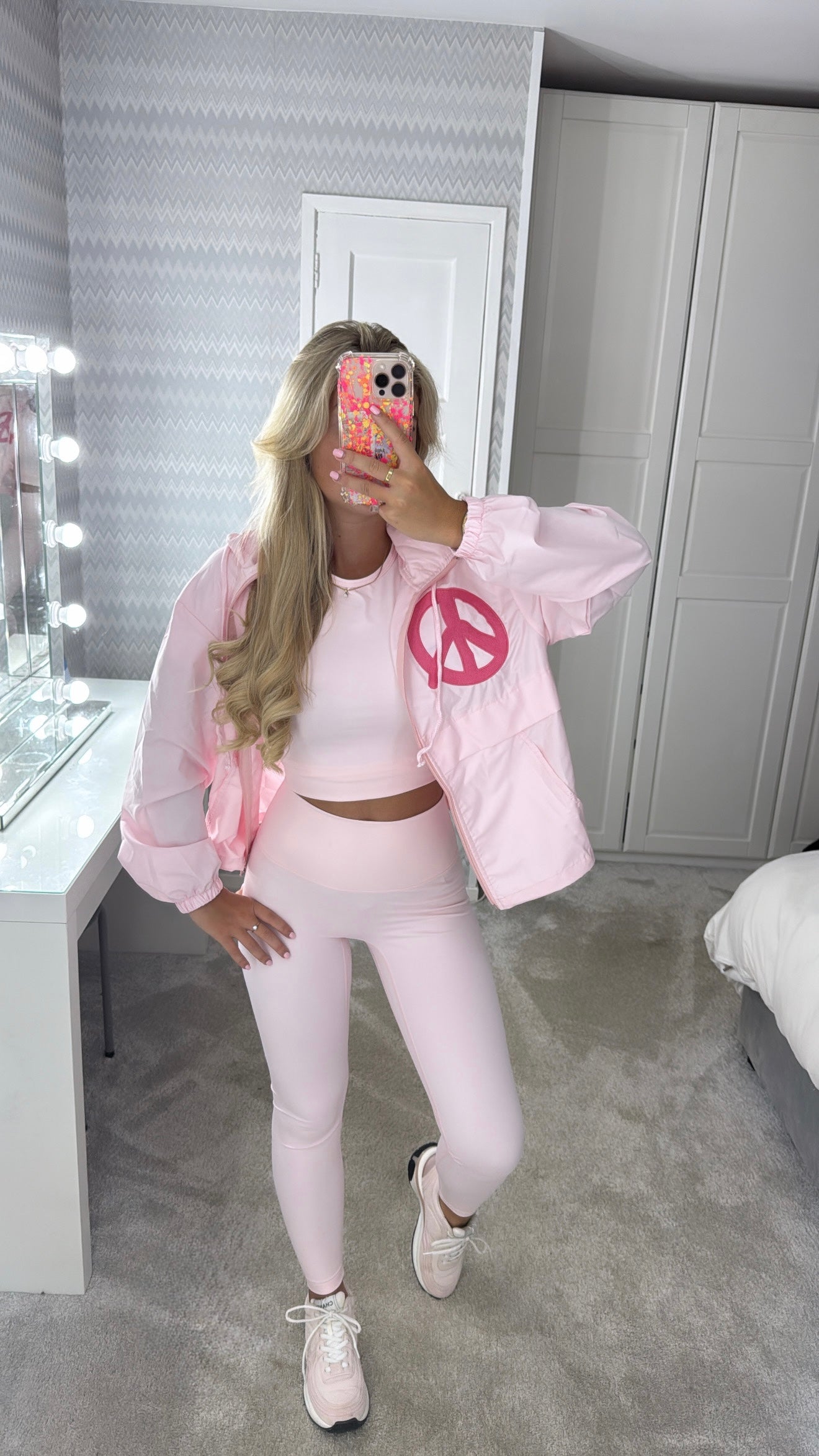 Embroidered pink peace windbreaker 💕