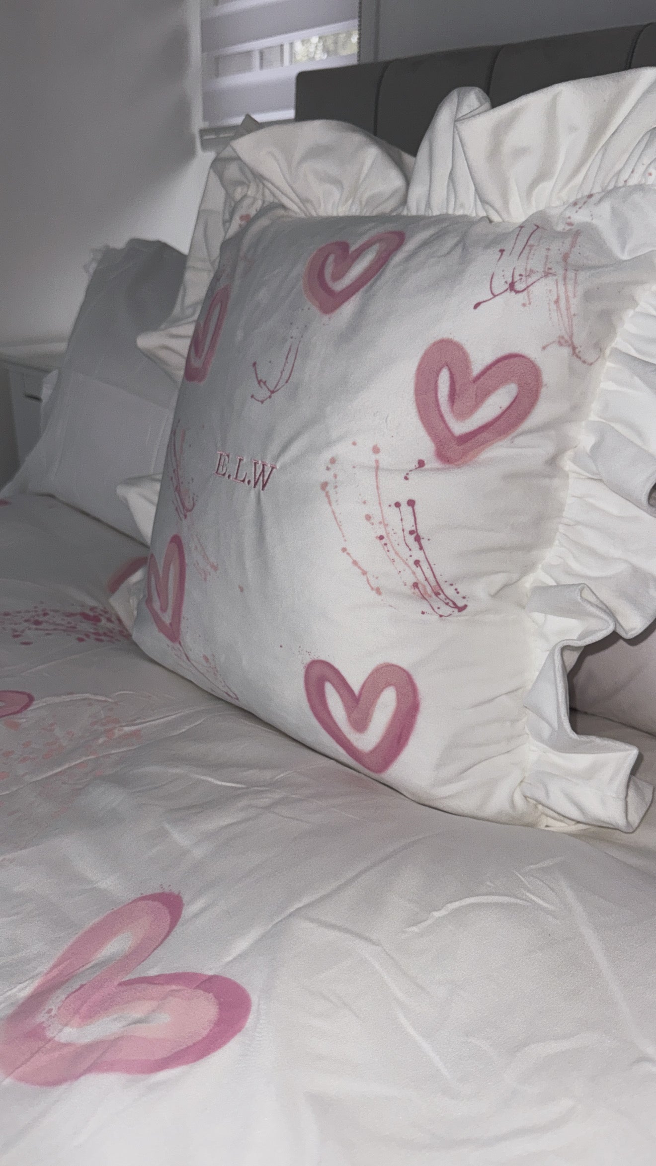 Pink embroidered pillow case🩷