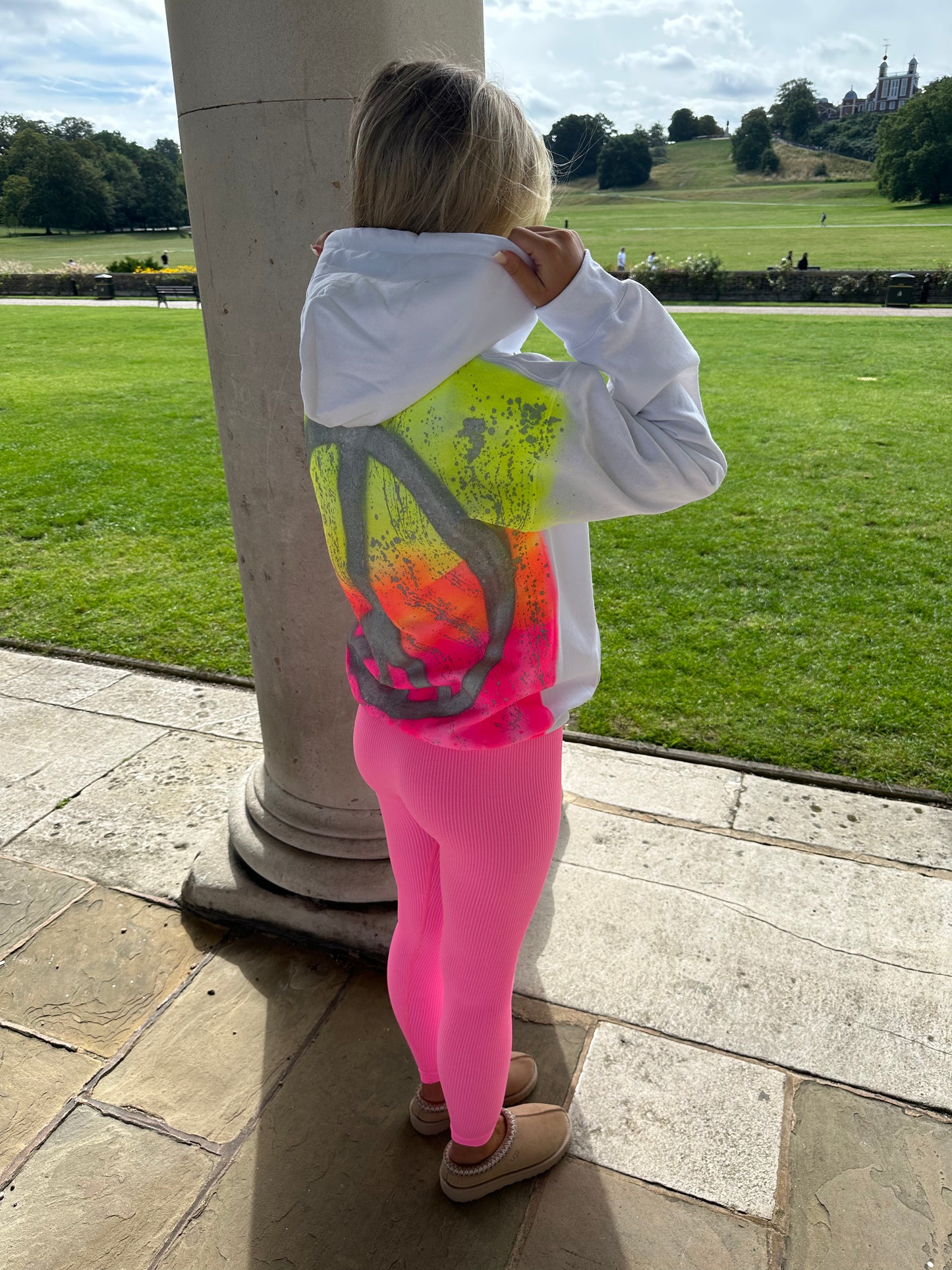 Neon peace legging set✌🏼🪩💗💚