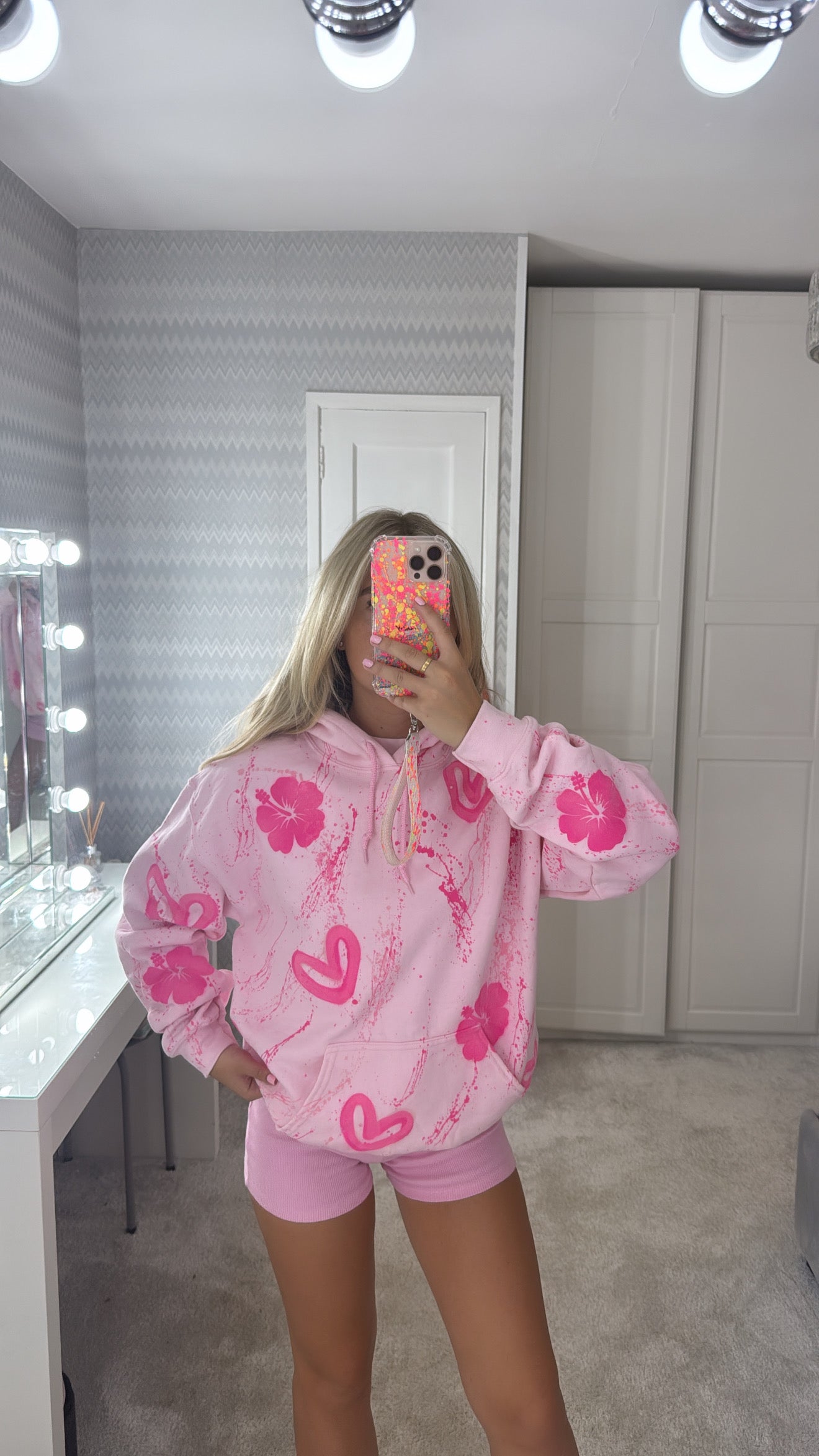 Pink flower hoodie🌸