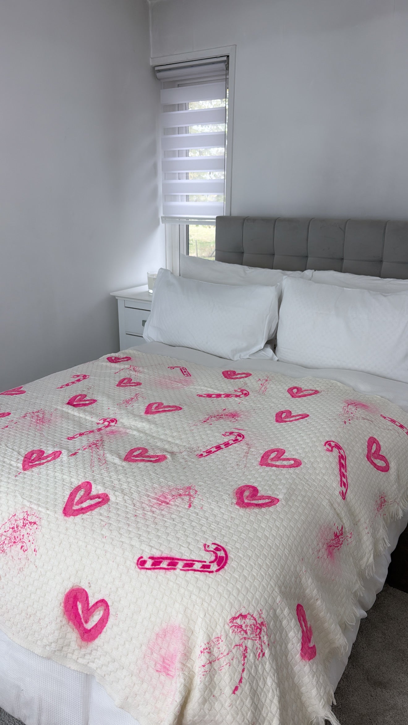 Pink candy cane blanket💘🍭