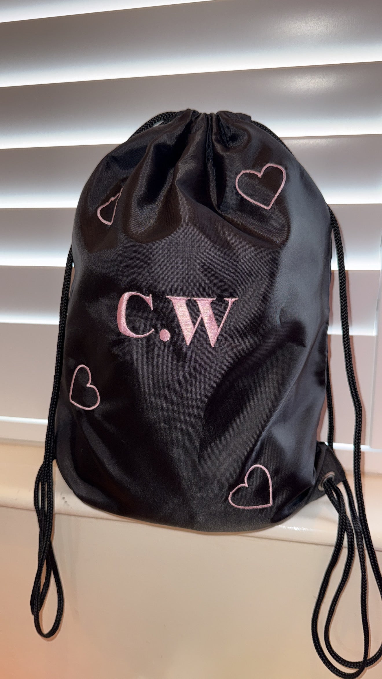 Embroidered draw string bag🩷✌🏼