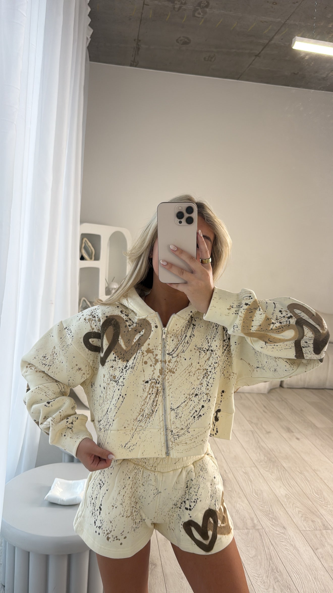 Beige short set 🫶🏽🪐
