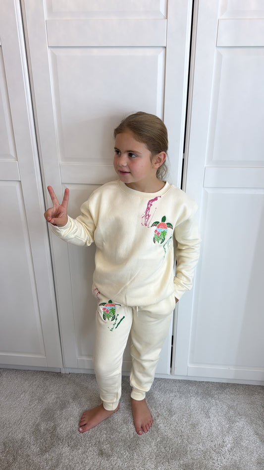 Kids embroidered turtle tracksuit🐢💕✨