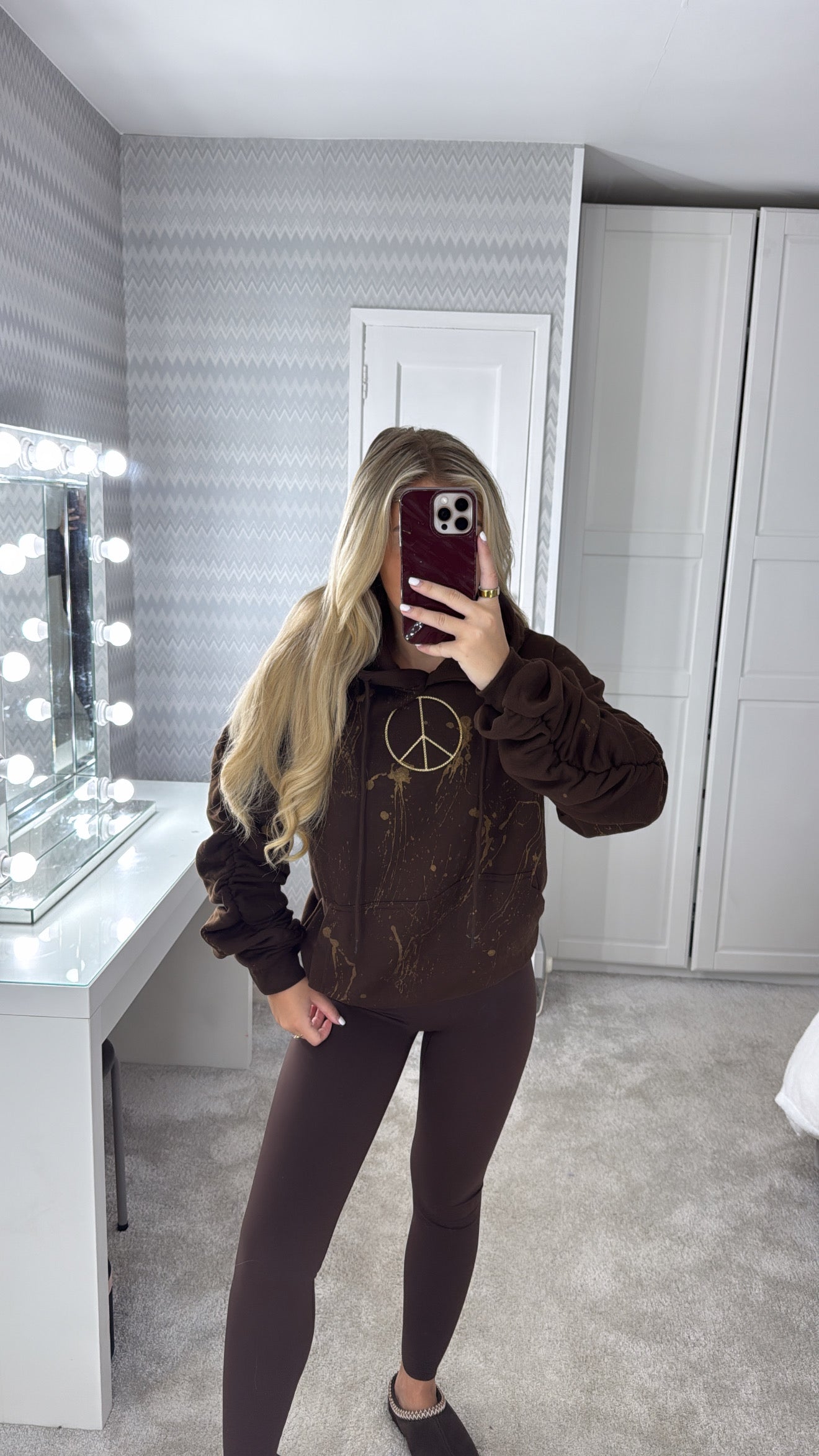 Brown ruffle hoodie🌟