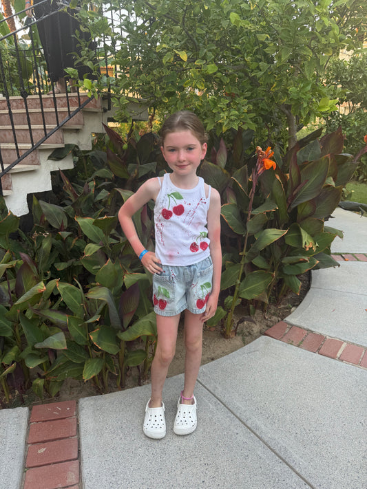 Kids cherry vest🍒