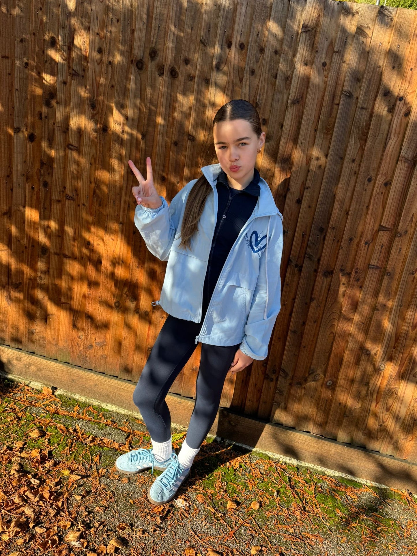 Blue heart windbreaker💙