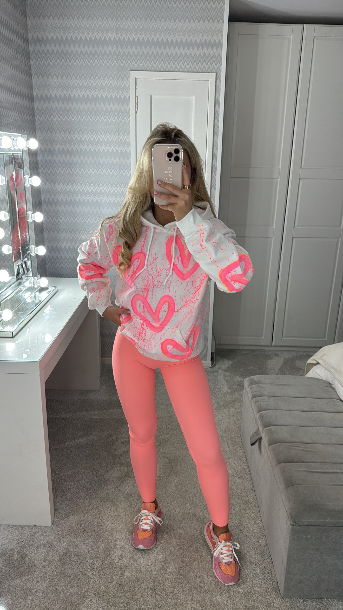 Neon heart legging set🌟