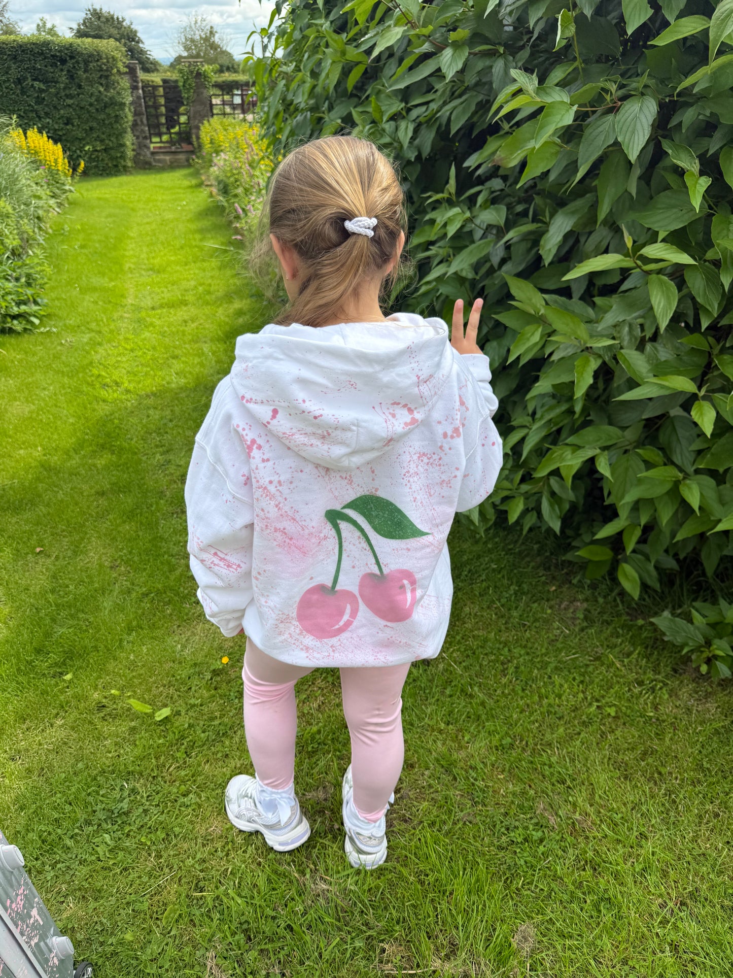 Kids cherry hoodie 🩷🌴🍒