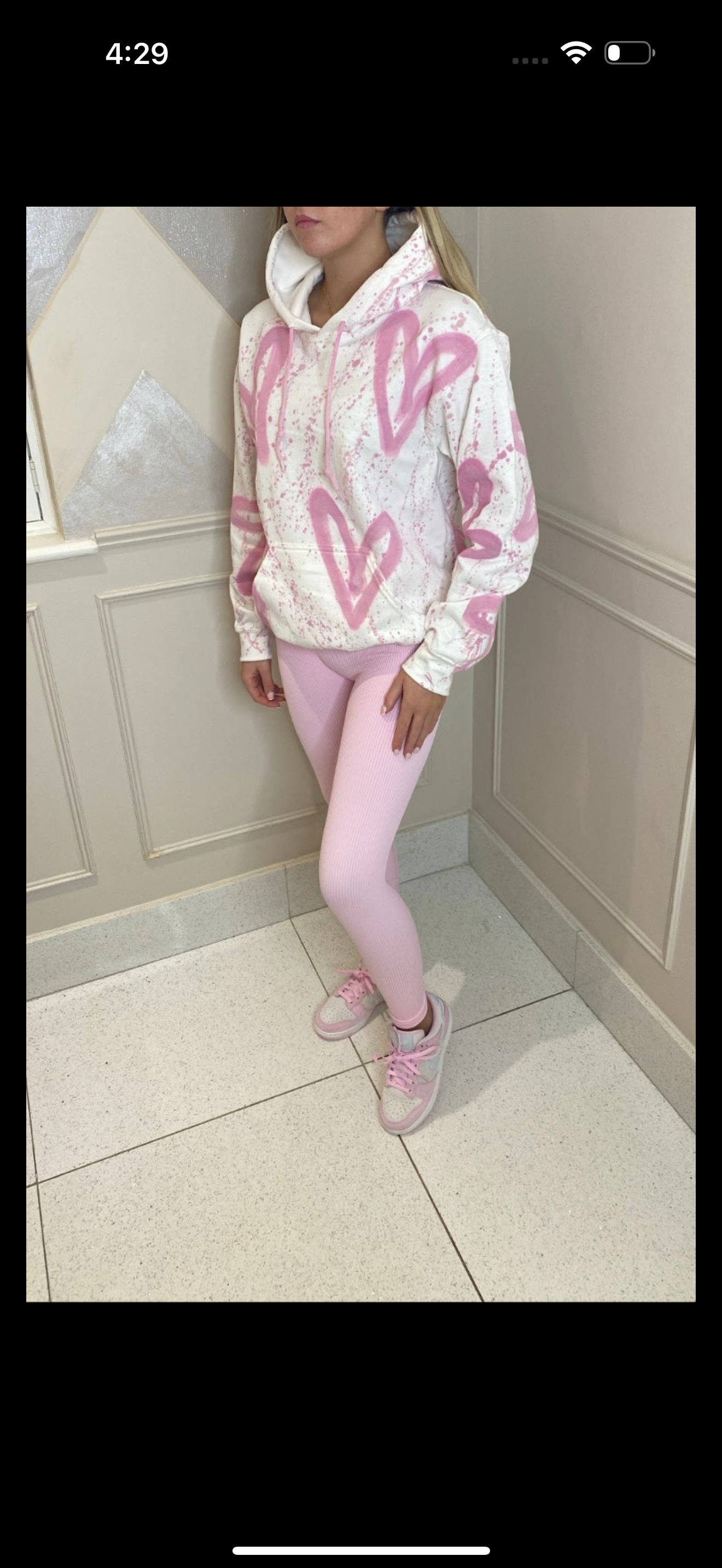 Kids pink heart hoodie🩷