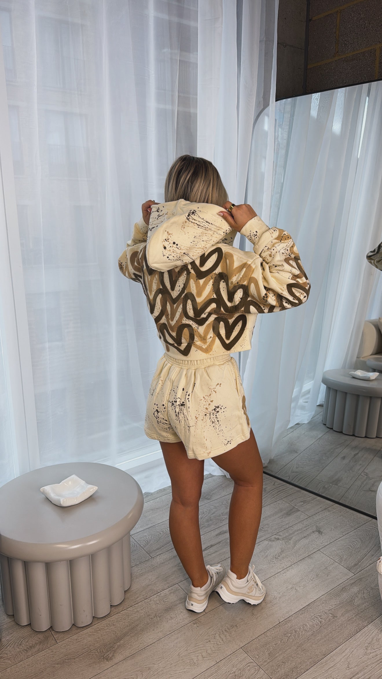 Beige short set 🫶🏽🪐