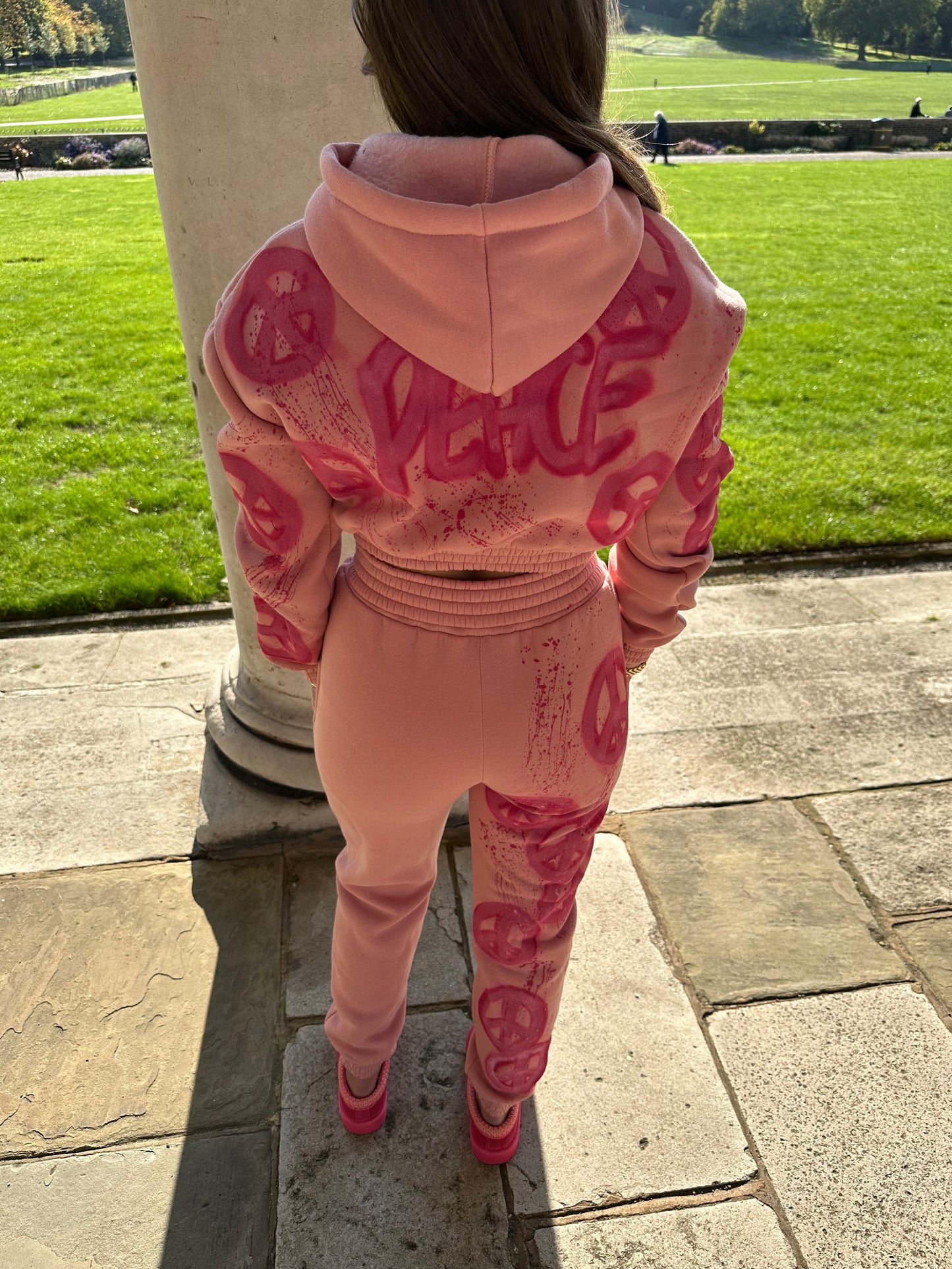 Pink peace crop tracksuit🩷✌🏼