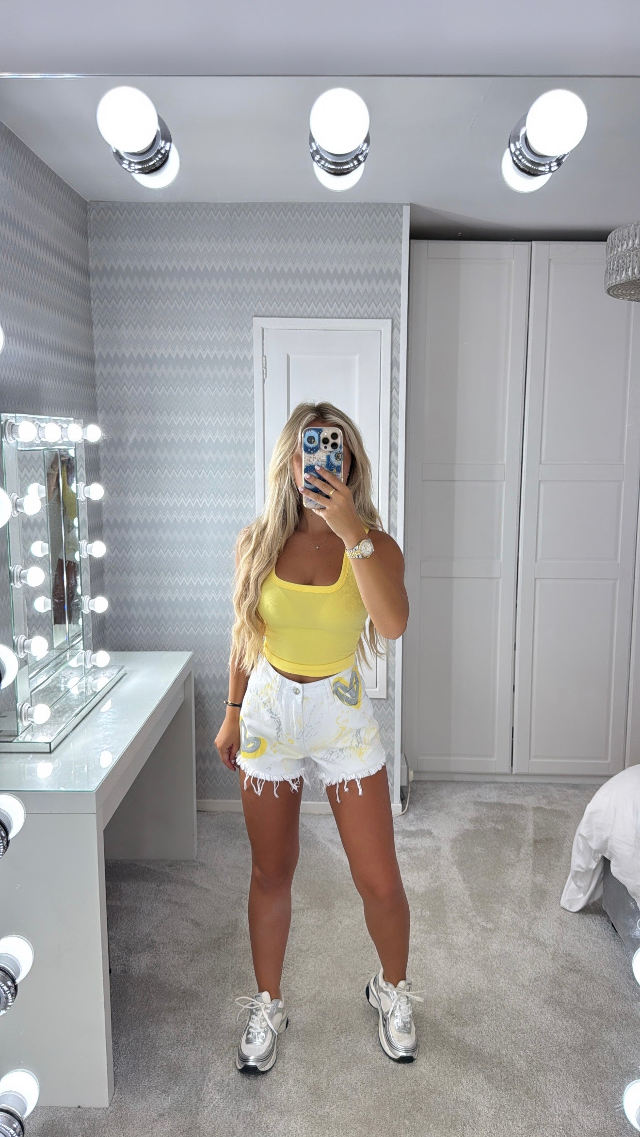 Yellow vest&short set✨💫