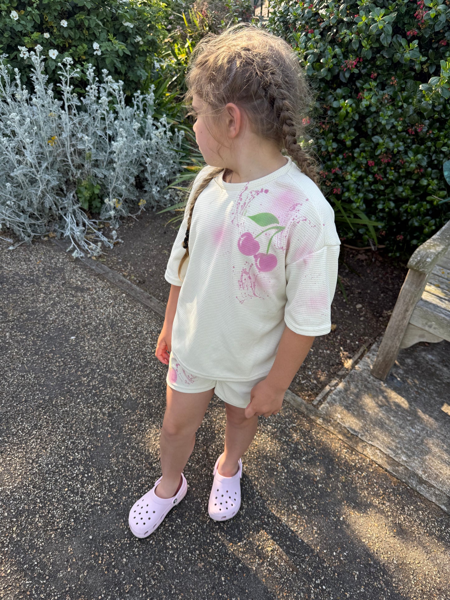 Kids cherry short set🩷🫶🏽🍒