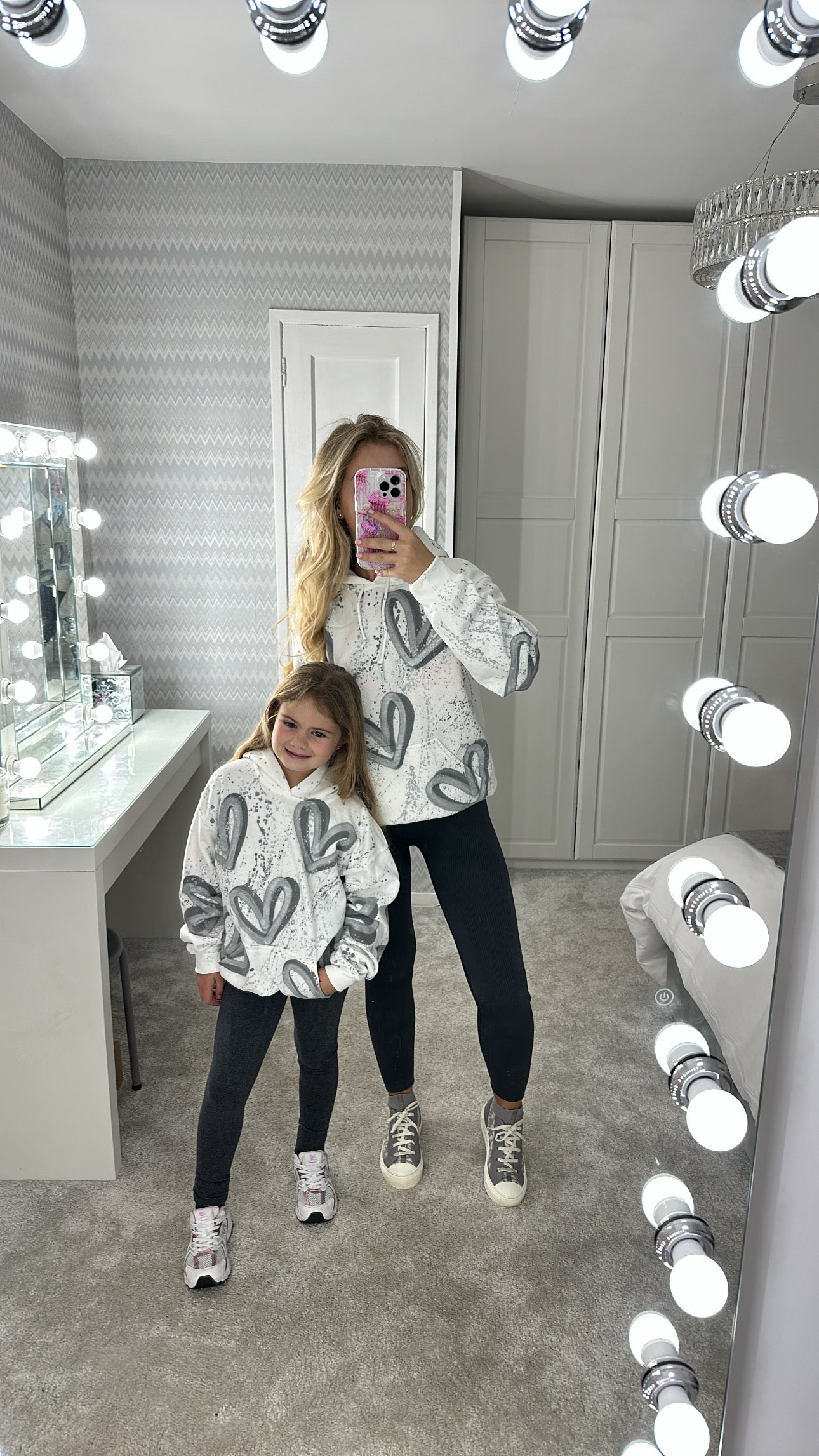 Kids grey&silver hoodie🩶🖤🪩