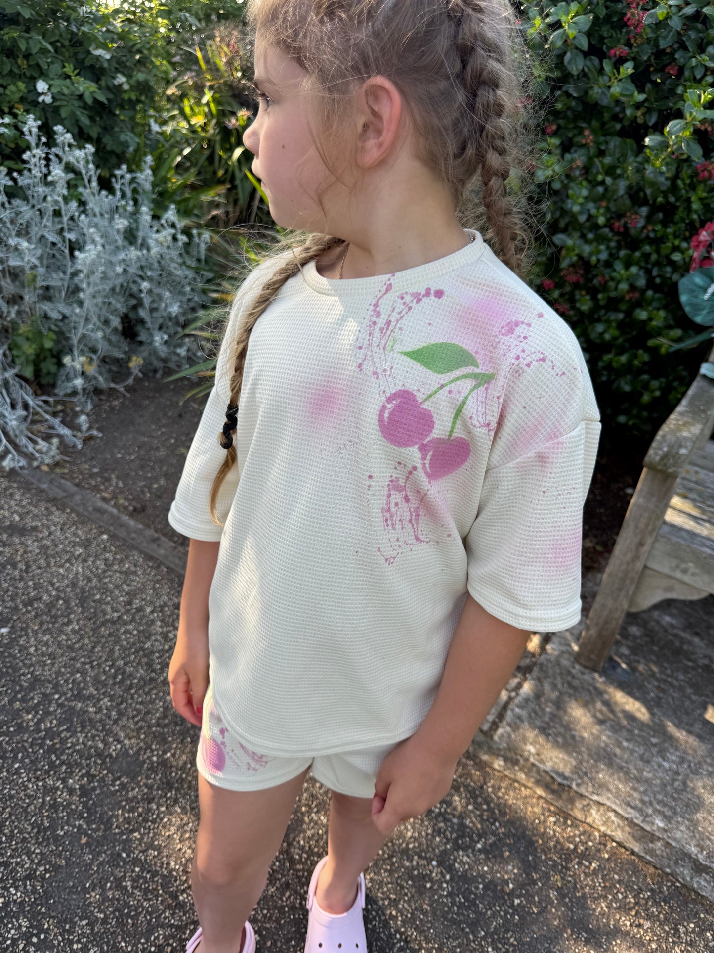Kids cherry short set🩷🫶🏽🍒