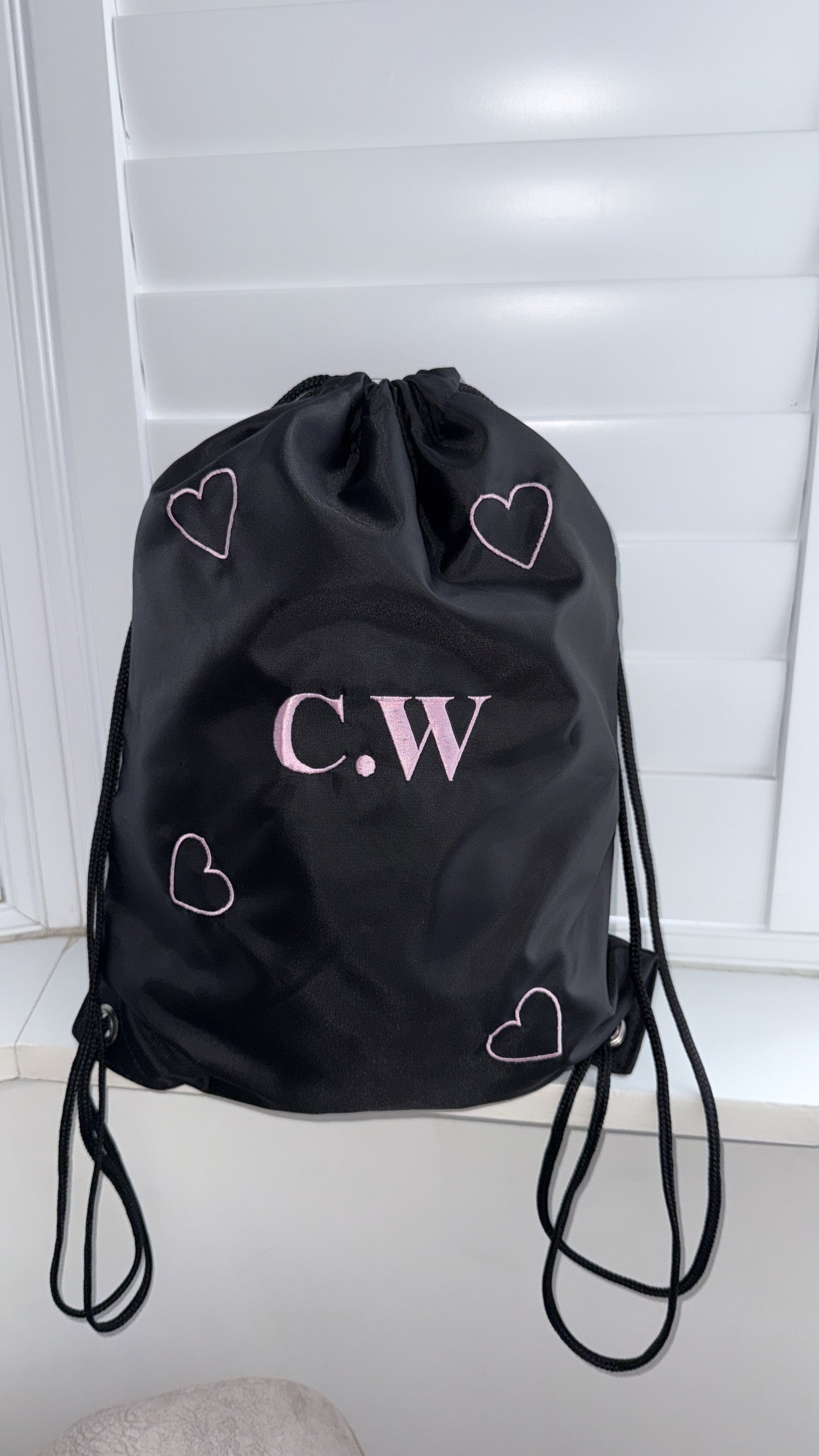 Embroidered draw string bag🩷✌🏼