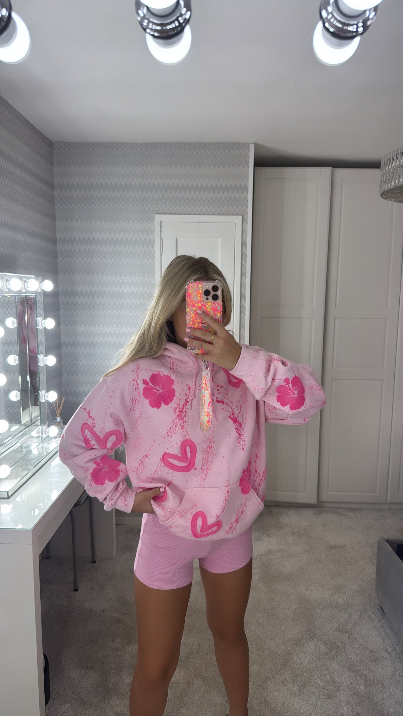 Pink flower hoodie🌸